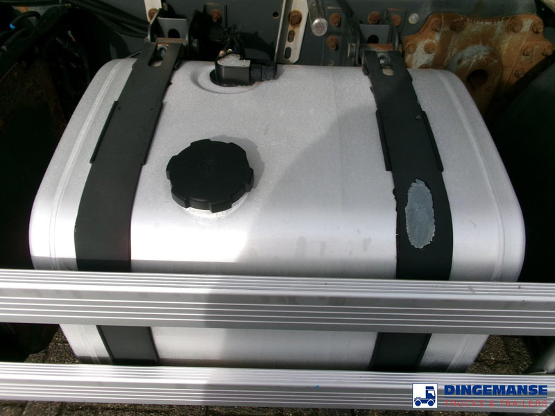 Volvo FE 280 4X2 fuel tank 13.6 m3 / 4 comp / ADR 07/07/24 - Вантажівка цистерна: фото 5 Volvo FE 280 4X2 fuel tank 13.6 m3 / 4 comp / ADR 07/07/24 - Вантажівка цистерна: фото 5
