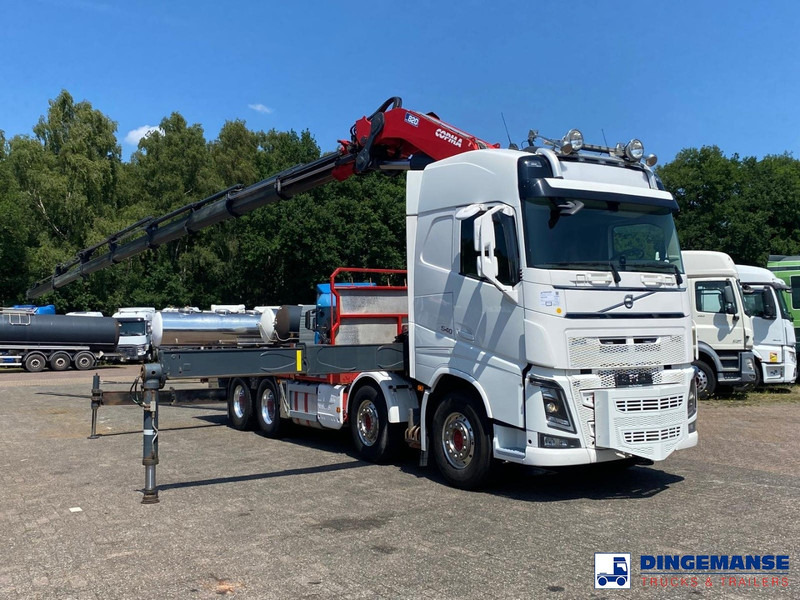 Volvo FH 550 8x4 Euro 6 + Copma 820.8 J6 - Вантажівка з маніпулятором: фото 2 Volvo FH 550 8x4 Euro 6 + Copma 820.8 J6 - Вантажівка з маніпулятором: фото 2