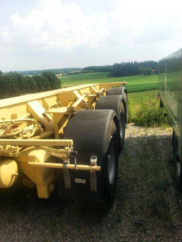 Goldhofer 3-Achs SPZ-DL3-38/80 Spezial 20,5meter + 3xLenk - Низькорамна платформа напівпричіп: фото 5 Goldhofer 3-Achs SPZ-DL3-38/80 Spezial 20,5meter + 3xLenk - Низькорамна платформа напівпричіп: фото 5
