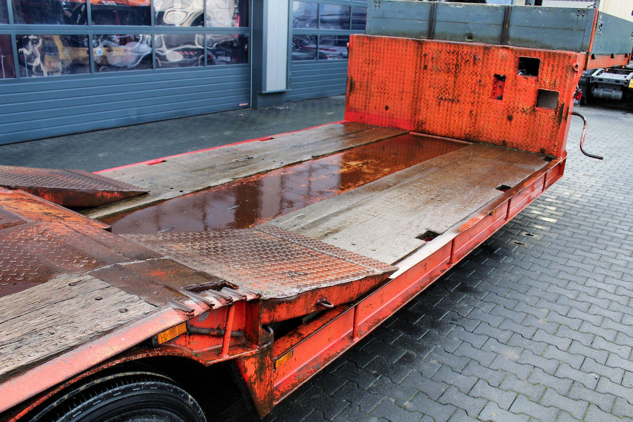 Langendorf 3-Achs SATBUE30-37 Tiefbett Tieflader+Rampen+TÜV - Низькорамна платформа напівпричіп: фото 5 Langendorf 3-Achs SATBUE30-37 Tiefbett Tieflader+Rampen+TÜV - Низькорамна платформа напівпричіп: фото 5