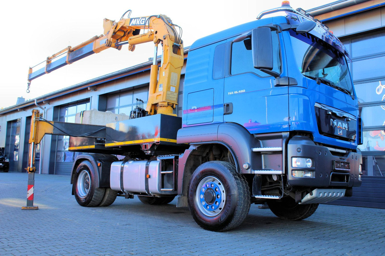 MAN TGS 18.480 4x4 BLS SZM+Pritsche MKG HLK 340 Kran - Бортова вантажівка/ Платформа, Вантажівка з маніпулятором: фото 2 MAN TGS 18.480 4x4 BLS SZM+Pritsche MKG HLK 340 Kran - Бортова вантажівка/ Платформа, Вантажівка з маніпулятором: фото 2