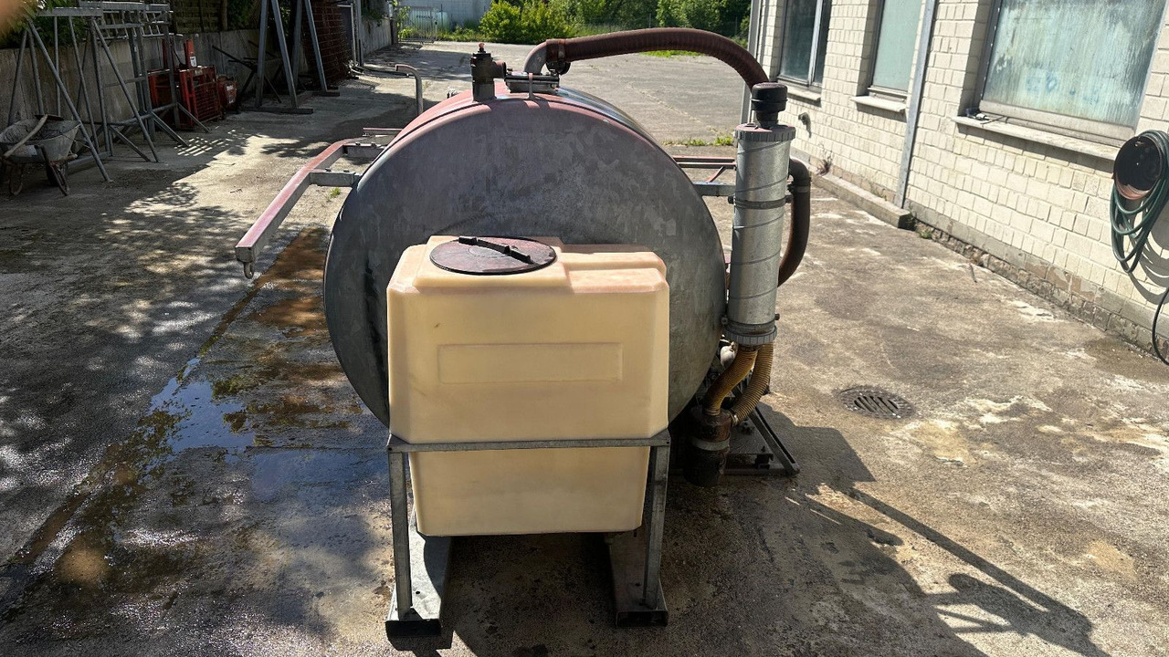 Saug-Druck fass Flexi + 2 Frisch-Wassertaschen - Асенізатори: фото 4 Saug-Druck fass Flexi + 2 Frisch-Wassertaschen - Асенізатори: фото 4