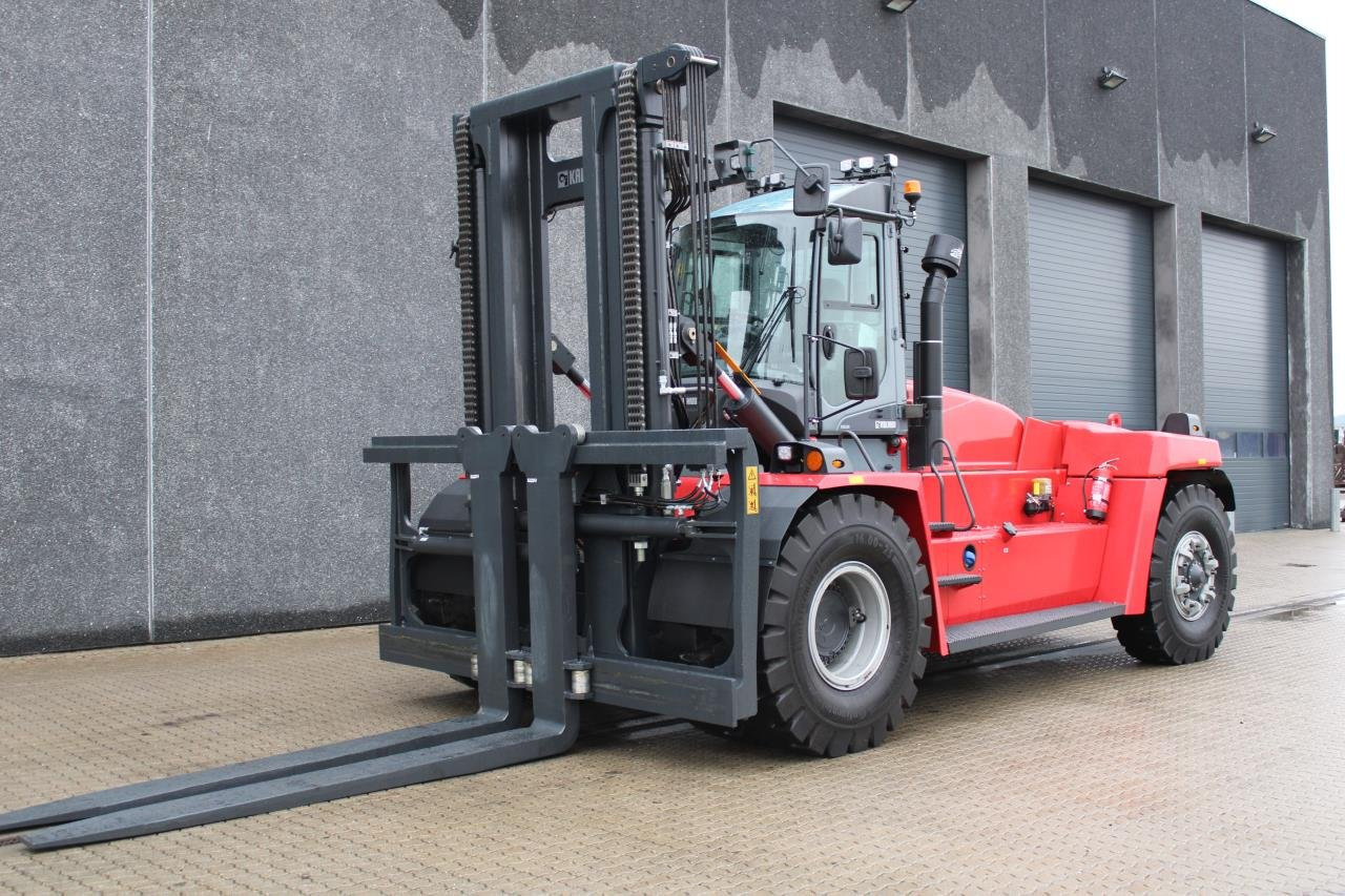 Kalmar DCG330-12LB - Навантажувач контейнерний: фото 2 Kalmar DCG330-12LB - Навантажувач контейнерний: фото 2
