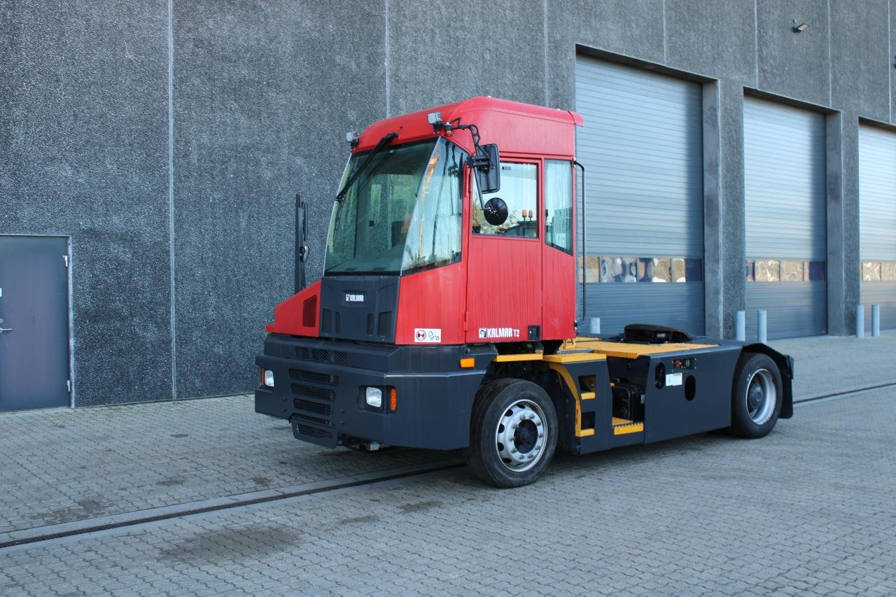 Kalmar T2I 4X2 - Термінальний трактор: фото 2 Kalmar T2I 4X2 - Термінальний трактор: фото 2