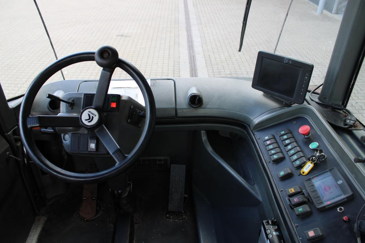 Kalmar TT618I - Термінальний трактор: фото 4 Kalmar TT618I - Термінальний трактор: фото 4