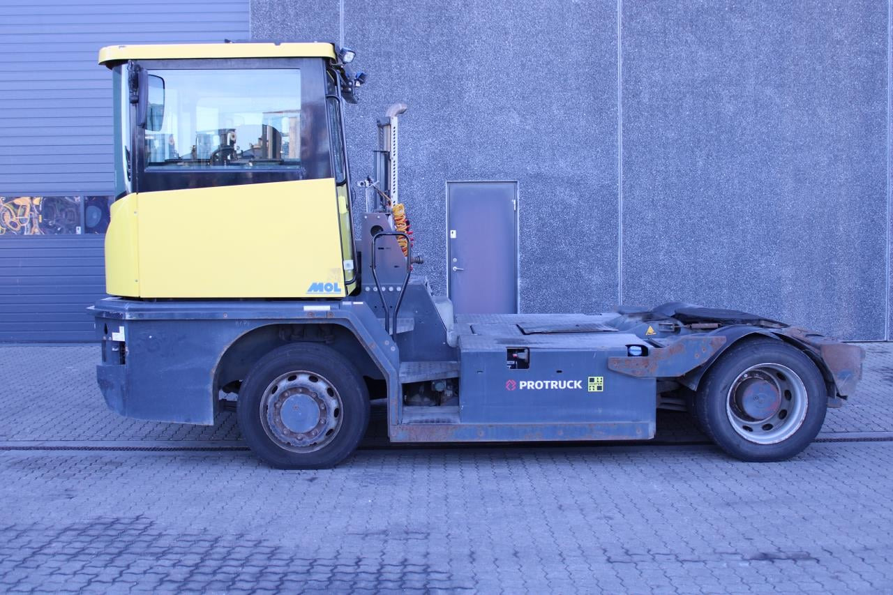 MOL RM255 4X4 - Термінальний трактор: фото 1 MOL RM255 4X4 - Термінальний трактор: фото 1