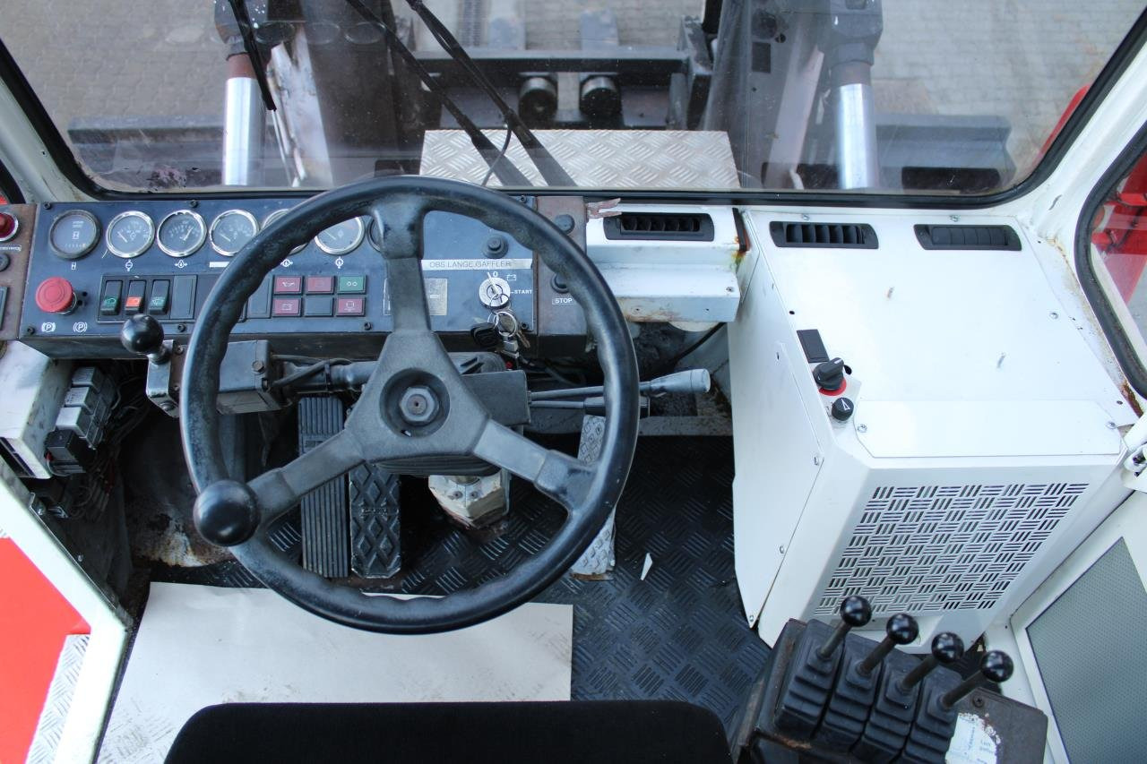 SveTruck 15120-35 - Дизельний навантажувач: фото 4 SveTruck 15120-35 - Дизельний навантажувач: фото 4