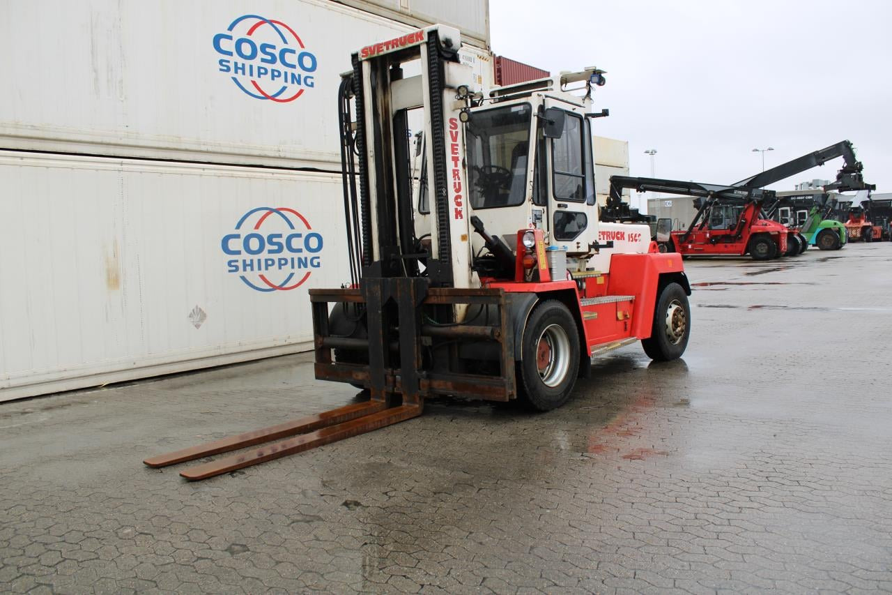 SveTruck 1560 - Дизельний навантажувач: фото 2 SveTruck 1560 - Дизельний навантажувач: фото 2