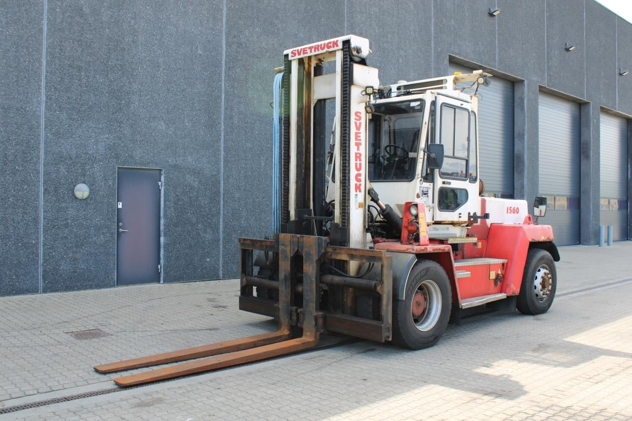 SveTruck 1560 - Дизельний навантажувач: фото 2 SveTruck 1560 - Дизельний навантажувач: фото 2