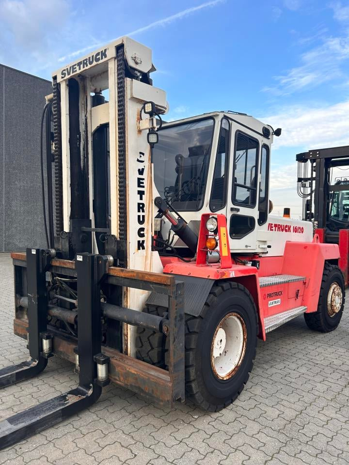 SveTruck 16120-38 - Дизельний навантажувач: фото 2 SveTruck 16120-38 - Дизельний навантажувач: фото 2