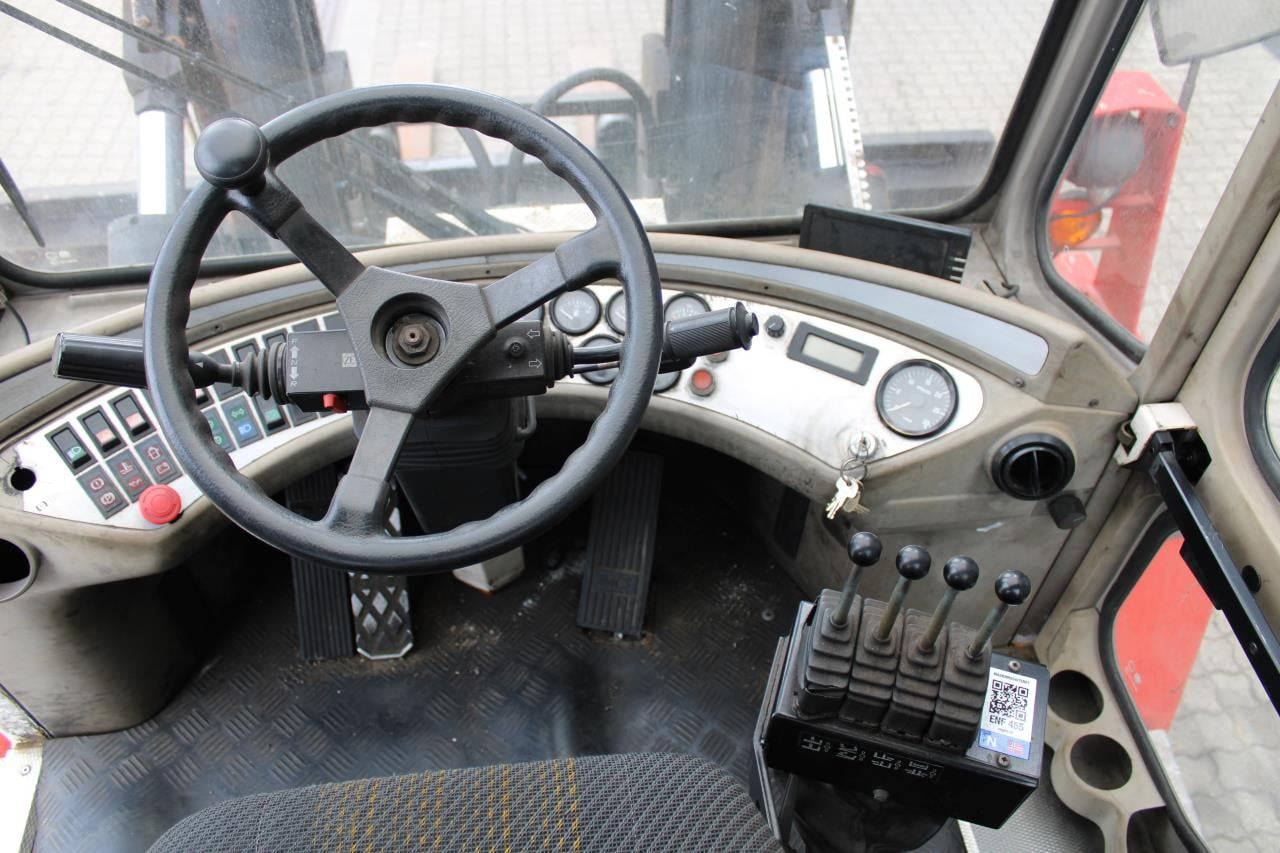 SveTruck 16120 - Дизельний навантажувач: фото 4 SveTruck 16120 - Дизельний навантажувач: фото 4