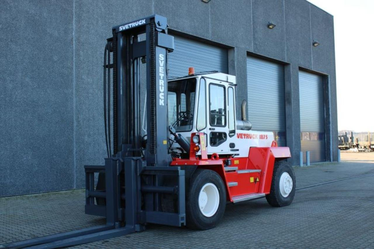 SveTruck 1875-33 - Дизельний навантажувач: фото 2 SveTruck 1875-33 - Дизельний навантажувач: фото 2