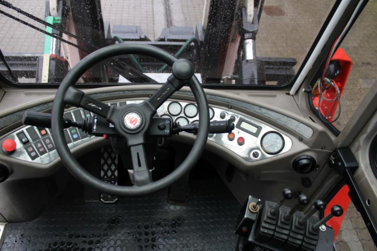 SveTruck 1875-33 - Дизельний навантажувач: фото 4 SveTruck 1875-33 - Дизельний навантажувач: фото 4