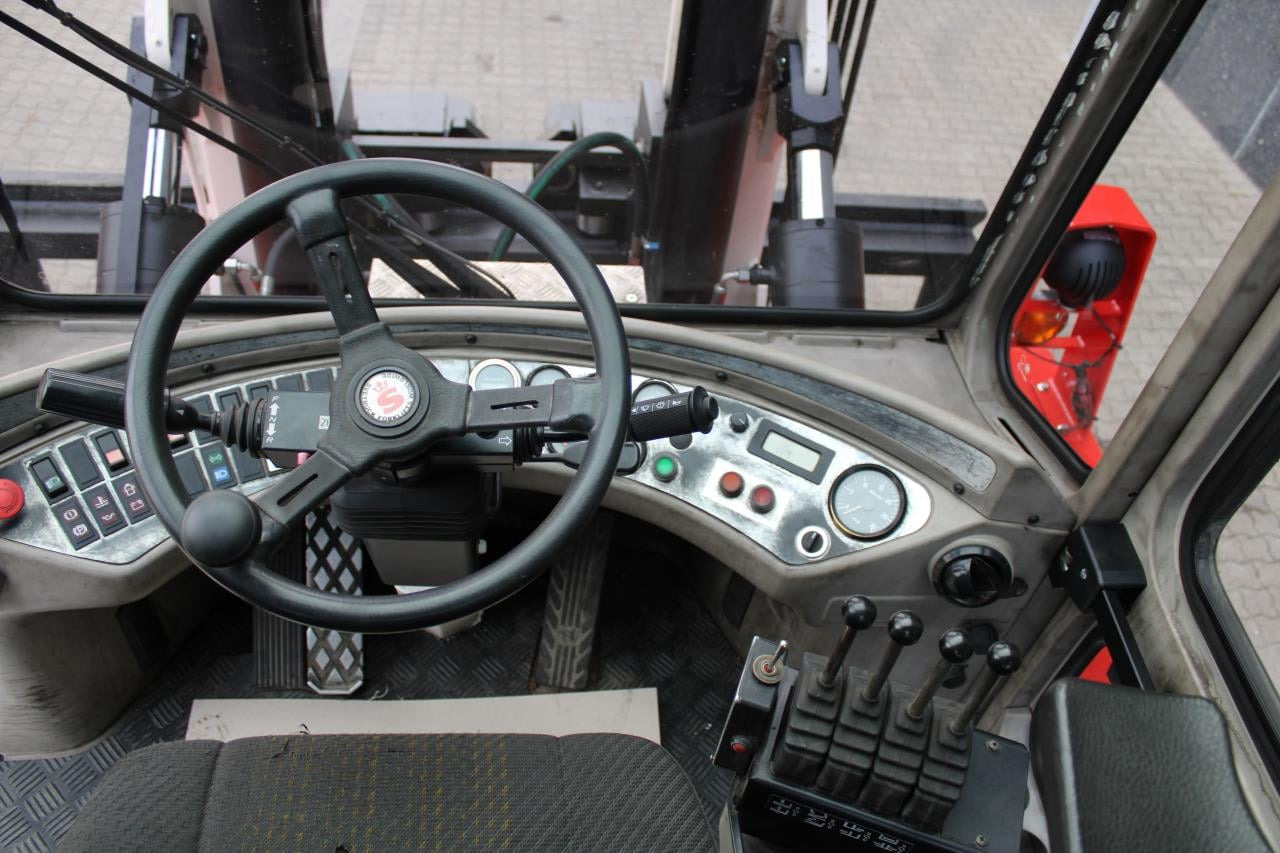 SveTruck 1875-33 - Дизельний навантажувач: фото 4 SveTruck 1875-33 - Дизельний навантажувач: фото 4