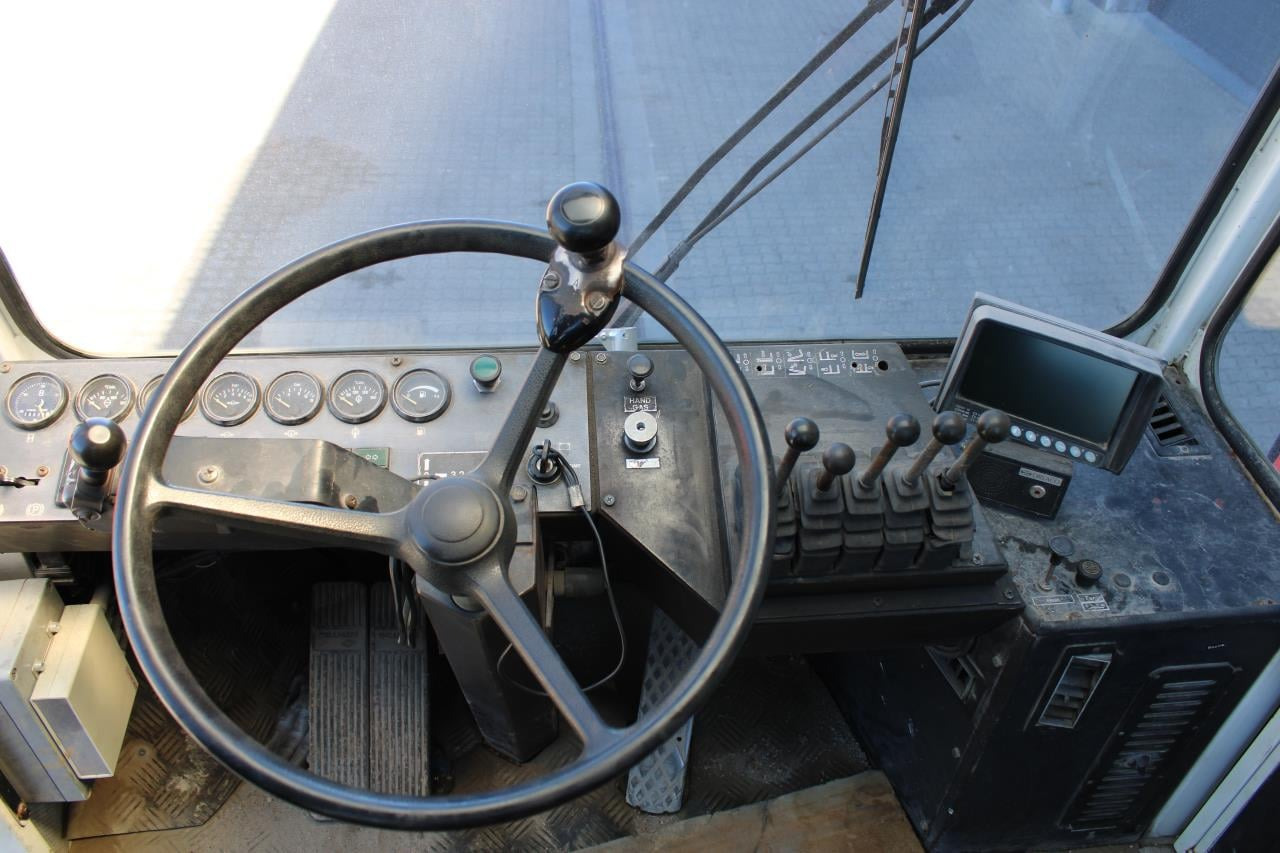 SveTruck 32120-47 - Дизельний навантажувач: фото 4 SveTruck 32120-47 - Дизельний навантажувач: фото 4