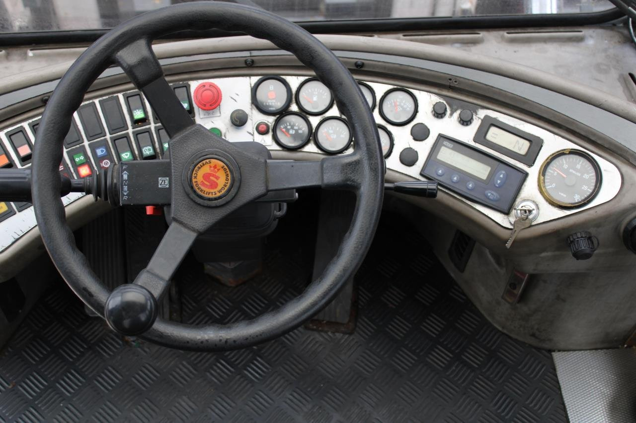 SveTruck 32120-50 - Дизельний навантажувач: фото 4 SveTruck 32120-50 - Дизельний навантажувач: фото 4