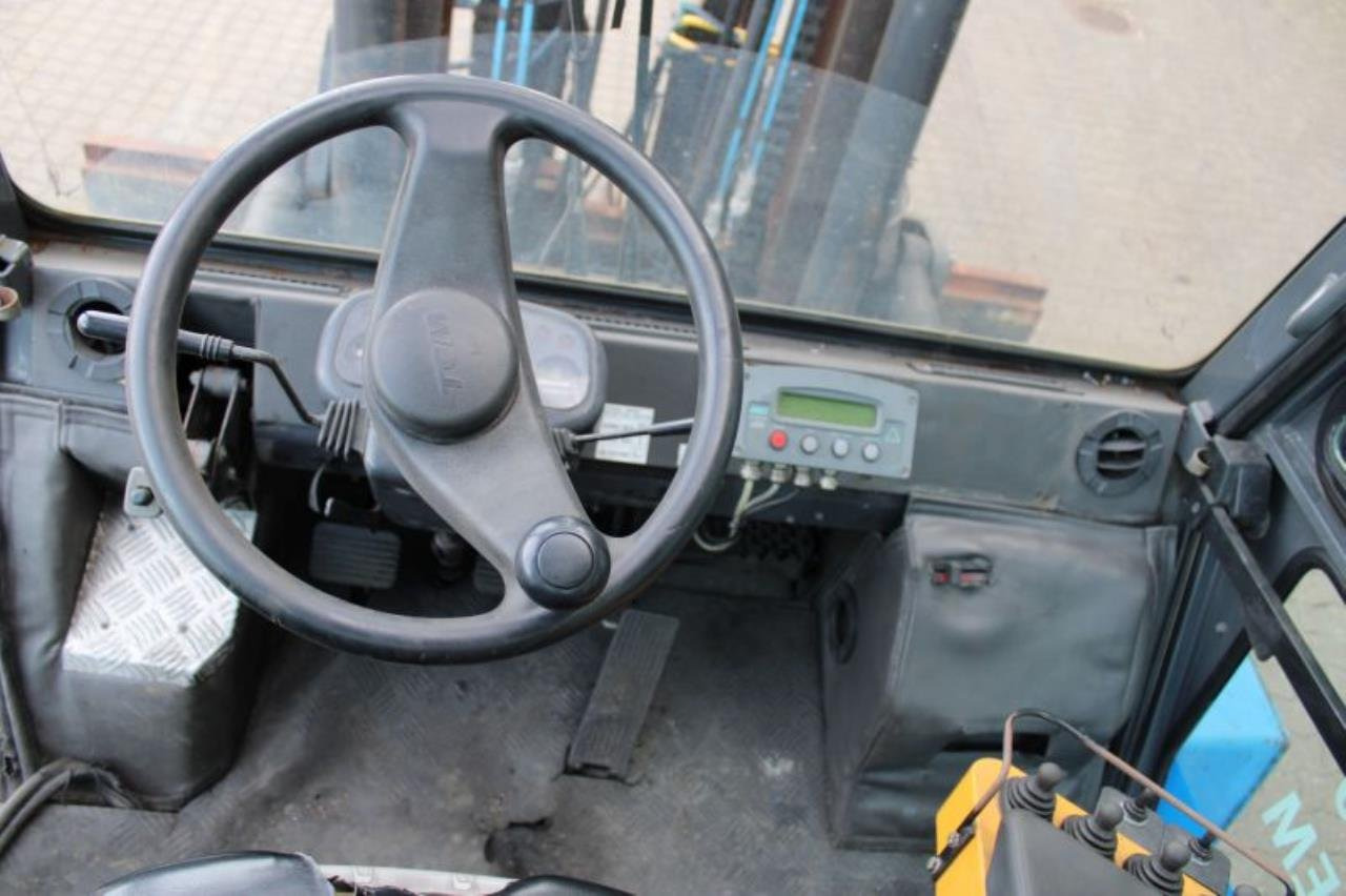 TCM FD80 - Дизельний навантажувач: фото 4 TCM FD80 - Дизельний навантажувач: фото 4