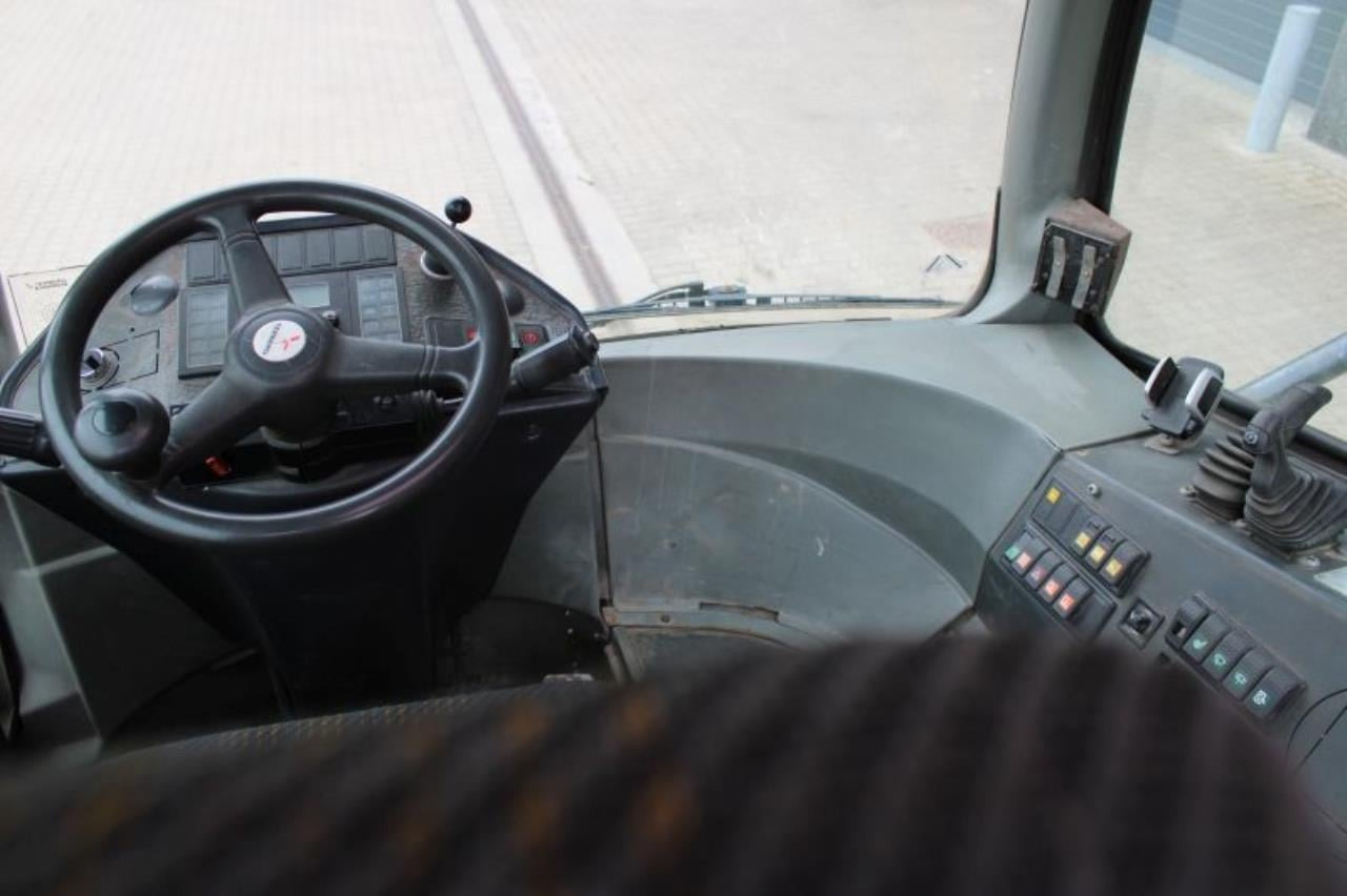 Terberg RT222 - Термінальний трактор: фото 4 Terberg RT222 - Термінальний трактор: фото 4