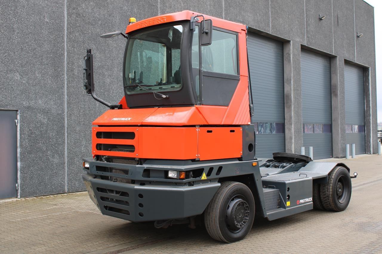 Terberg RT222 - Термінальний трактор: фото 2 Terberg RT222 - Термінальний трактор: фото 2