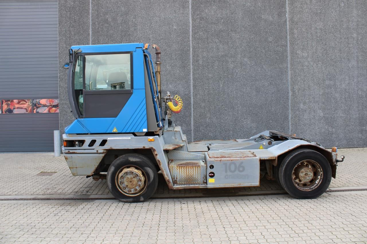 Terberg RT222 - Термінальний трактор: фото 1 Terberg RT222 - Термінальний трактор: фото 1