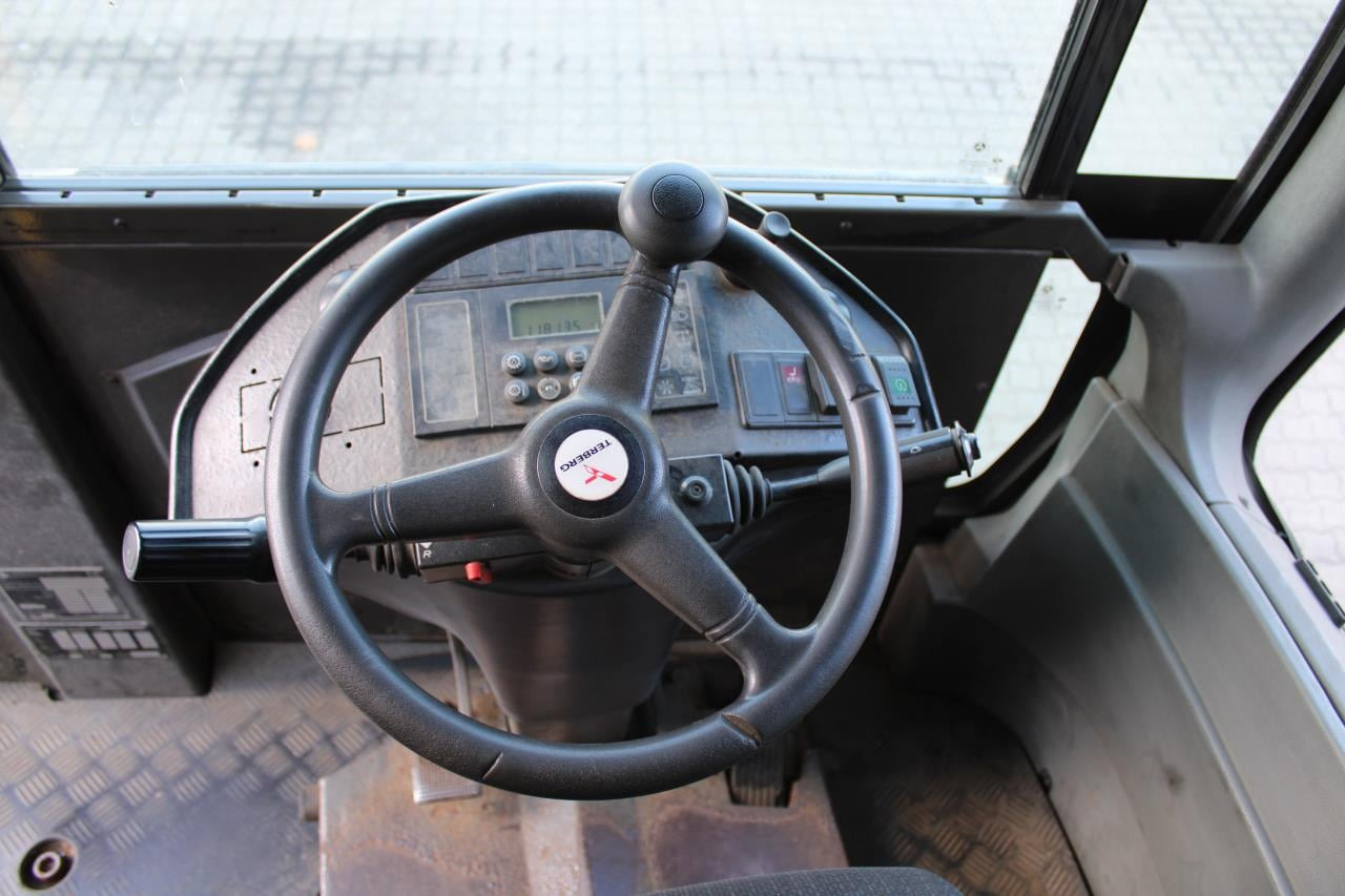 Terberg RT282 - Термінальний трактор: фото 4 Terberg RT282 - Термінальний трактор: фото 4