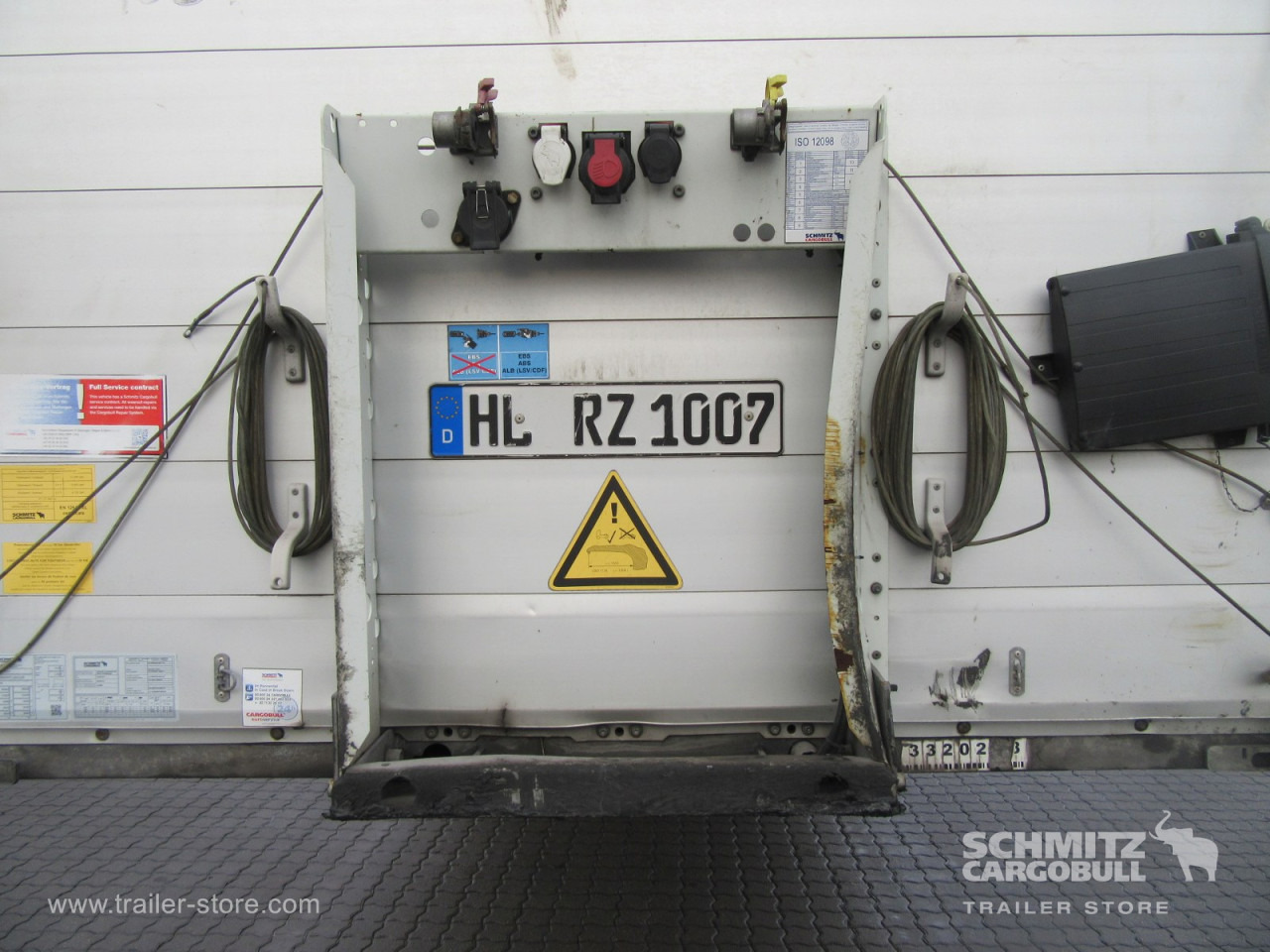 SCHMITZ Auflieger Curtainsider Mega - Тентований напівпричіп: фото 4 SCHMITZ Auflieger Curtainsider Mega - Тентований напівпричіп: фото 4