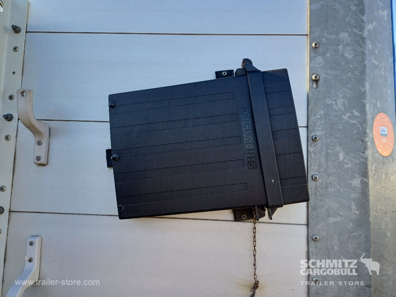 SCHMITZ Auflieger Curtainsider Standard Forklift holder - Тентований напівпричіп: фото 3 SCHMITZ Auflieger Curtainsider Standard Forklift holder - Тентований напівпричіп: фото 3