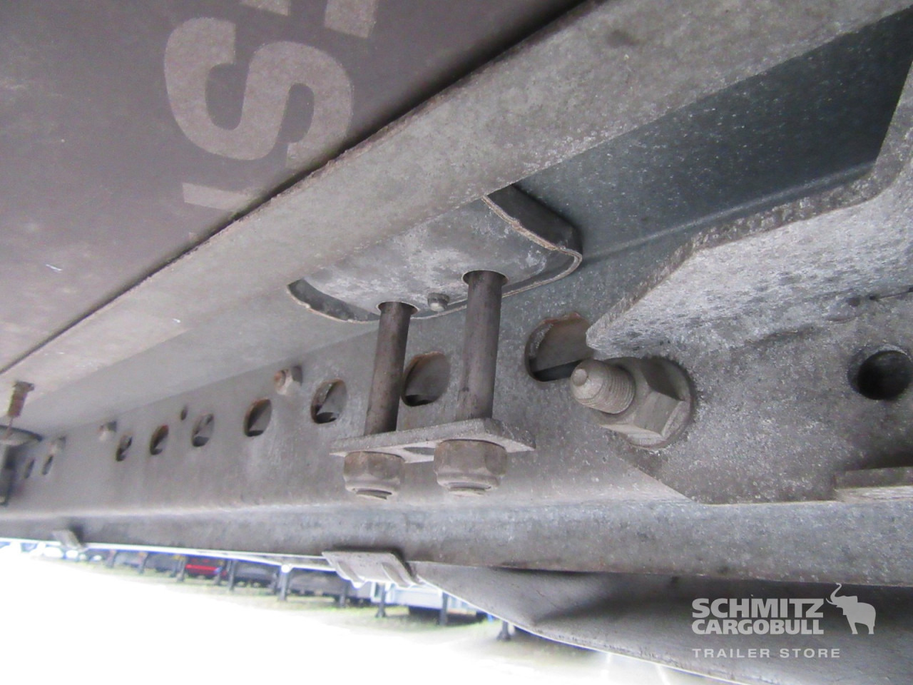 SCHMITZ Auflieger Curtainsider Standard - Тентований напівпричіп: фото 4 SCHMITZ Auflieger Curtainsider Standard - Тентований напівпричіп: фото 4