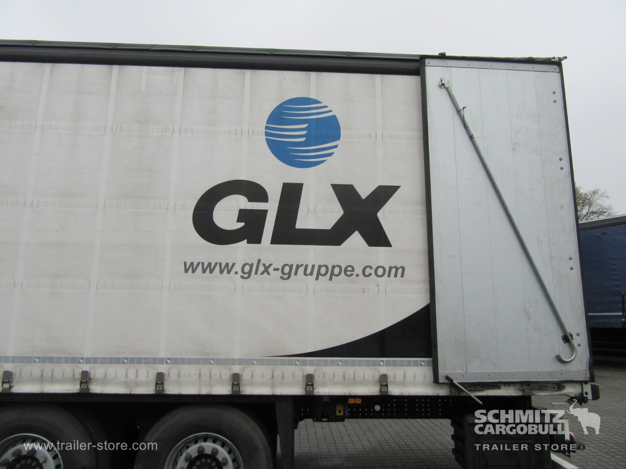 SCHMITZ Auflieger Curtainsider Standard - Тентований напівпричіп: фото 4 SCHMITZ Auflieger Curtainsider Standard - Тентований напівпричіп: фото 4