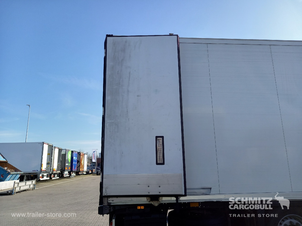 SCHMITZ Auflieger Tiefkühler Standard Double deck - Ізотермічний напівпричіп: фото 4 SCHMITZ Auflieger Tiefkühler Standard Double deck - Ізотермічний напівпричіп: фото 4