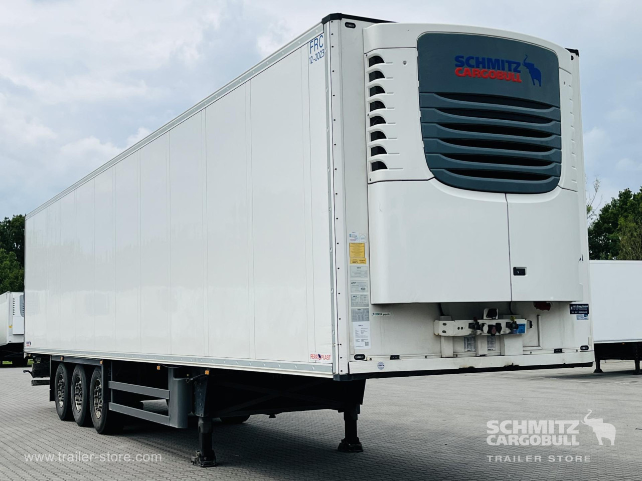 SCHMITZ Auflieger Tiefkühler Standard Double deck - Ізотермічний напівпричіп: фото 1 SCHMITZ Auflieger Tiefkühler Standard Double deck - Ізотермічний напівпричіп: фото 1