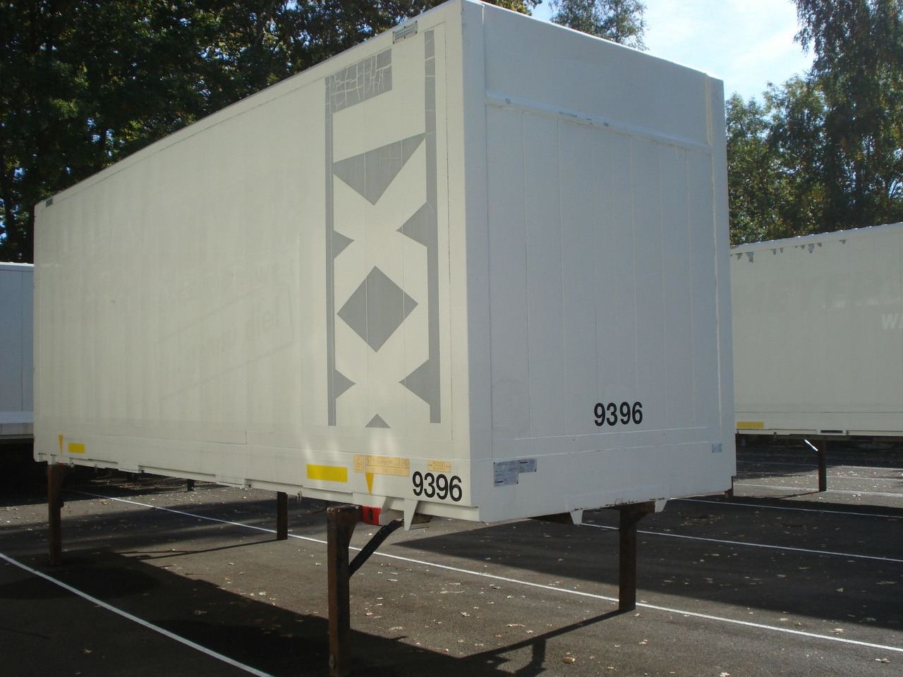 Krone WK 7,7 STG Kleider Textil Jumbo C 7,82 - Закритий кузов причіп: фото 2 Krone WK 7,7 STG Kleider Textil Jumbo C 7,82 - Закритий кузов причіп: фото 2