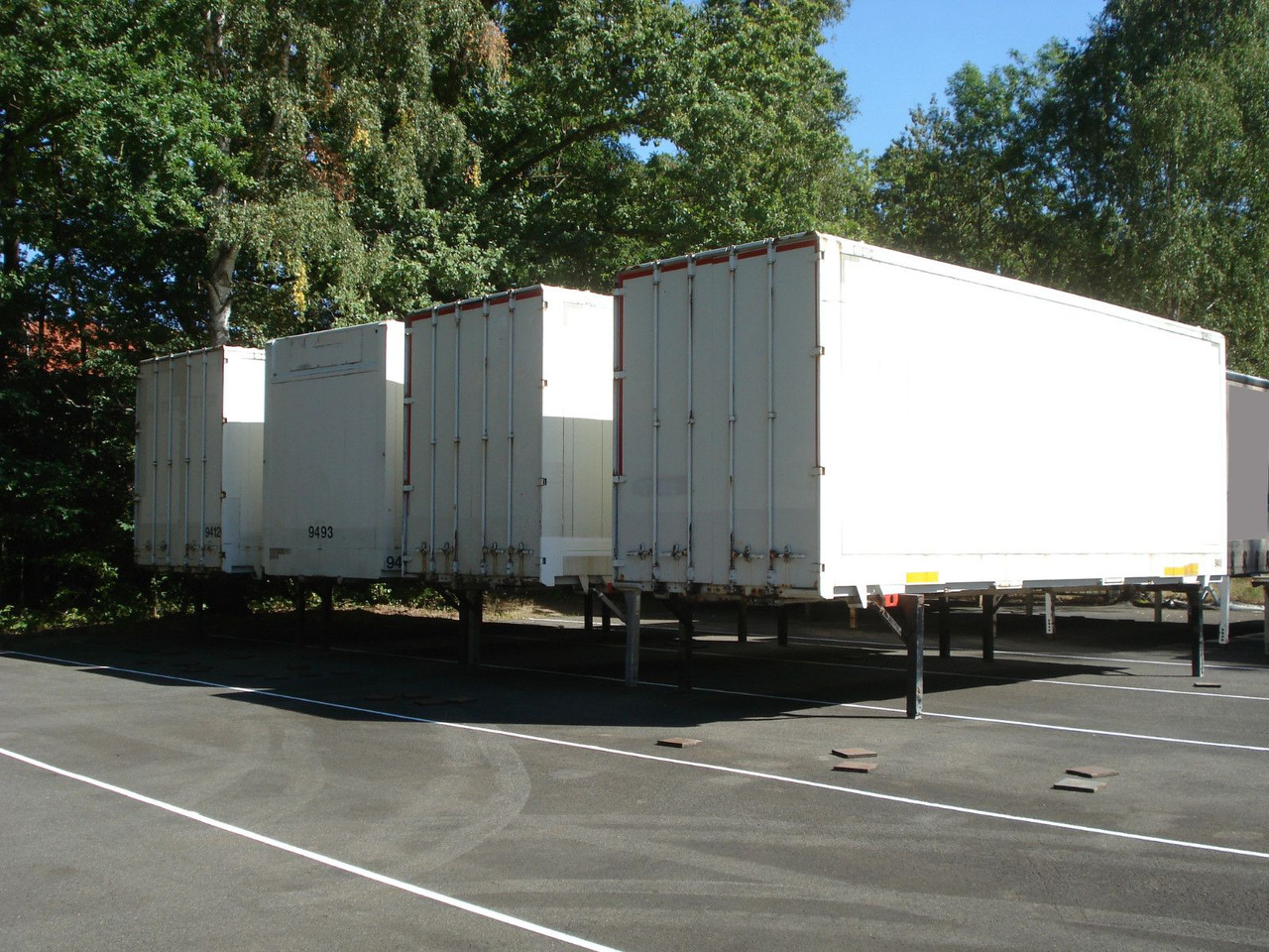 Krone WK 7,7 STG Kleider Textil Lager Jumbo C 7,82 WB - Закритий кузов причіп: фото 1 Krone WK 7,7 STG Kleider Textil Lager Jumbo C 7,82 WB - Закритий кузов причіп: фото 1