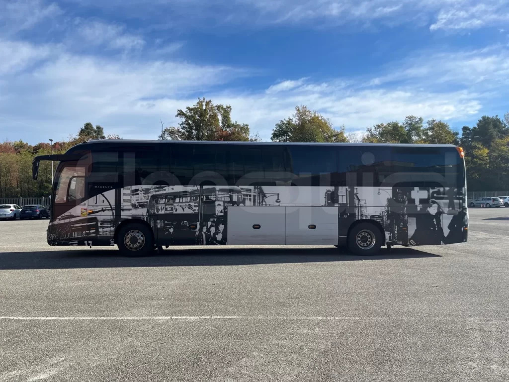 N.1 IVECO MAGELYS – Anno 2016 - Туристичний автобус: фото 1 N.1 IVECO MAGELYS – Anno 2016 - Туристичний автобус: фото 1