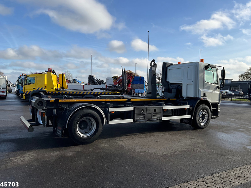 DAF FA 65 CF 250 Manual 20 Ton haakarmsysteem - Гаковий мультиліфт вантажівка: фото 5 DAF FA 65 CF 250 Manual 20 Ton haakarmsysteem - Гаковий мультиліфт вантажівка: фото 5