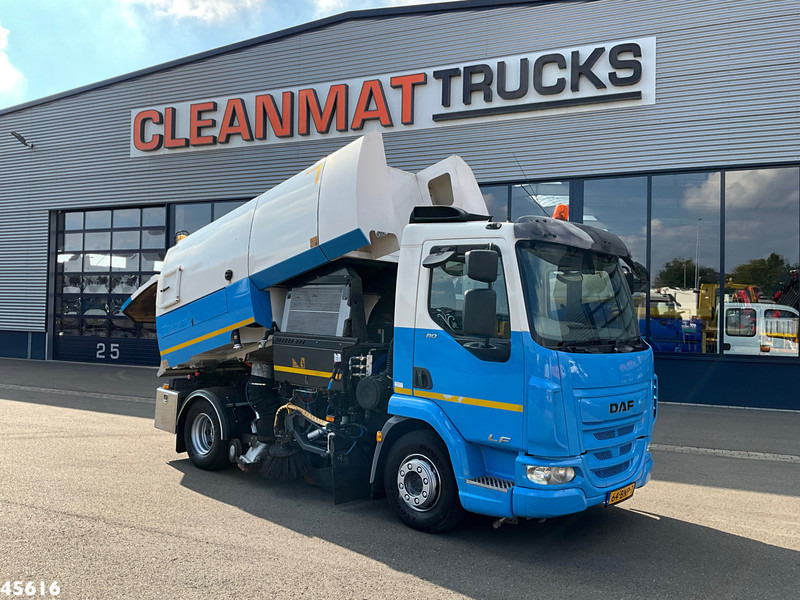 DAF FA LF 180 Euro 6 Johnston VS502 Just 138.807 km! - Підмітально-прибиральна машина: фото 1 DAF FA LF 180 Euro 6 Johnston VS502 Just 138.807 km! - Підмітально-прибиральна машина: фото 1