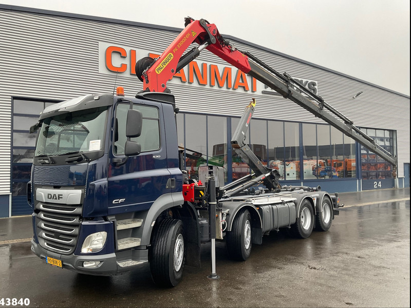 DAF FAD CF 530 8x4 Euro 6 Palfinger 33 Tonmeter laadkraan - Гаковий мультиліфт вантажівка, Вантажівка з маніпулятором: фото 1 DAF FAD CF 530 8x4 Euro 6 Palfinger 33 Tonmeter laadkraan - Гаковий мультиліфт вантажівка, Вантажівка з маніпулятором: фото 1