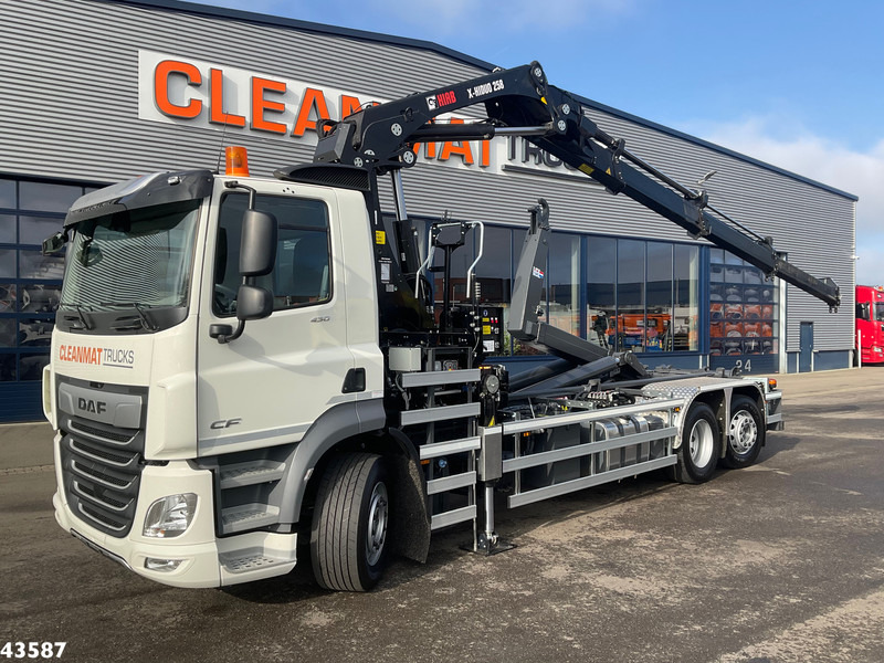 DAF FAN CF 430 Hiab 25 Tonmeter laadkraan - Гаковий мультиліфт вантажівка, Вантажівка з маніпулятором: фото 1 DAF FAN CF 430 Hiab 25 Tonmeter laadkraan - Гаковий мультиліфт вантажівка, Вантажівка з маніпулятором: фото 1