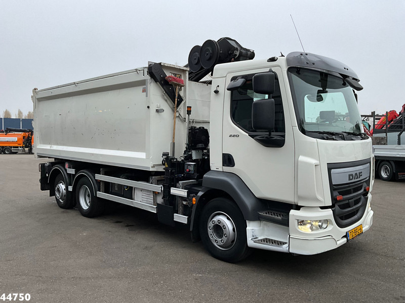 DAF FAN LF 220 Euro 6 Hiab 11 Tonmeter laadkraan Just 166.649 Km! - Самоскид вантажівка, Вантажівка з маніпулятором: фото 3 DAF FAN LF 220 Euro 6 Hiab 11 Tonmeter laadkraan Just 166.649 Km! - Самоскид вантажівка, Вантажівка з маніпулятором: фото 3