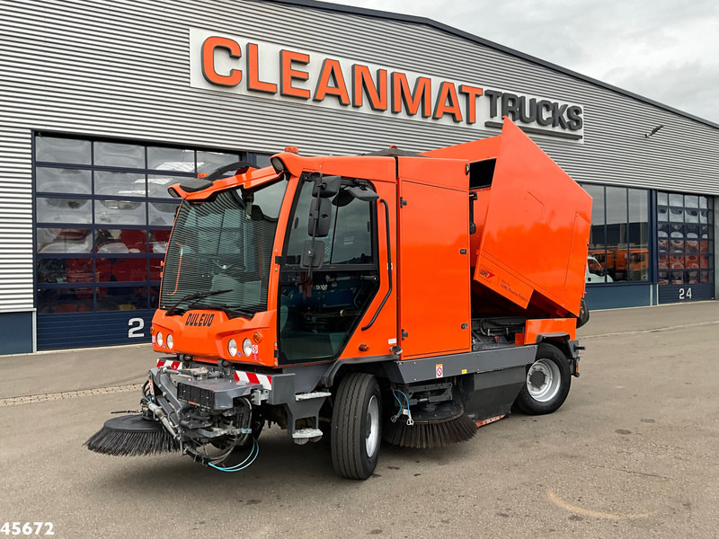 Dulevo 6000T Euro 6 met 3-e borstel - Підмітально-прибиральна машина: фото 1 Dulevo 6000T Euro 6 met 3-e borstel - Підмітально-прибиральна машина: фото 1