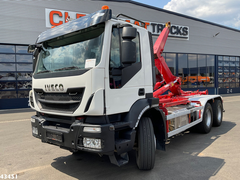 Iveco AD260T 6x4 Euro 6 AJK 20 haakarmsysteem - Гаковий мультиліфт вантажівка: фото 1 Iveco AD260T 6x4 Euro 6 AJK 20 haakarmsysteem - Гаковий мультиліфт вантажівка: фото 1