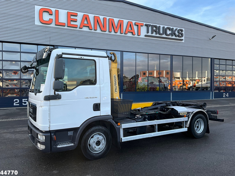 MAN TGL 12.250 Palfinger haakarmsysteem - Гаковий мультиліфт вантажівка: фото 2 MAN TGL 12.250 Palfinger haakarmsysteem - Гаковий мультиліфт вантажівка: фото 2