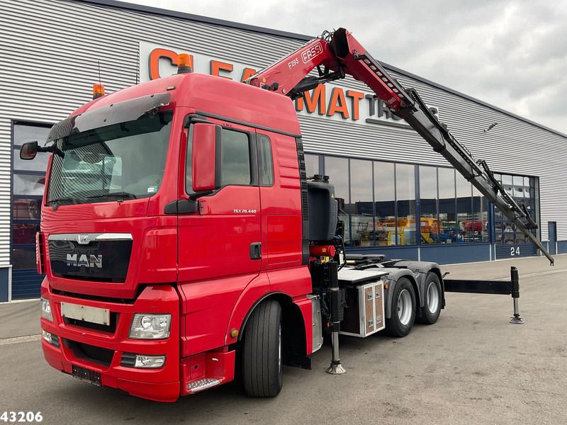 MAN TGX 28.440 Fassi 29 Tonmeter laadkraan - Вантажівка з маніпулятором: фото 1 MAN TGX 28.440 Fassi 29 Tonmeter laadkraan - Вантажівка з маніпулятором: фото 1