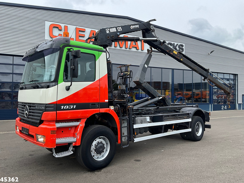 Mercedes-Benz Actros 1931 AK 4x4 Hiab 12 Tonmeter laadkraan - Гаковий мультиліфт вантажівка, Вантажівка з маніпулятором: фото 1 Mercedes-Benz Actros 1931 AK 4x4 Hiab 12 Tonmeter laadkraan - Гаковий мультиліфт вантажівка, Вантажівка з маніпулятором: фото 1