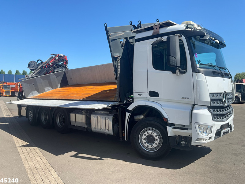 Mercedes-Benz Arocs 3251 8x4 Euro 6 Retarder Palfinger 34 Tonmeter laadkraan + Fly-Jib 2 zijdige kipper Just 146.766 km! - Самоскид вантажівка, Вантажівка з маніпулятором: фото 5 Mercedes-Benz Arocs 3251 8x4 Euro 6 Retarder Palfinger 34 Tonmeter laadkraan + Fly-Jib 2 zijdige kipper Just 146.766 km! - Самоскид вантажівка, Вантажівка з маніпулятором: фото 5