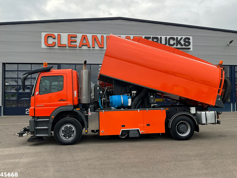 Mercedes-Benz Axor 1833 4x4 Schörling SORF Schienenreinigungs/Railway sweeper Just 38.680 Km! - Підмітально-прибиральна машина: фото 2 Mercedes-Benz Axor 1833 4x4 Schörling SORF Schienenreinigungs/Railway sweeper Just 38.680 Km! - Підмітально-прибиральна машина: фото 2