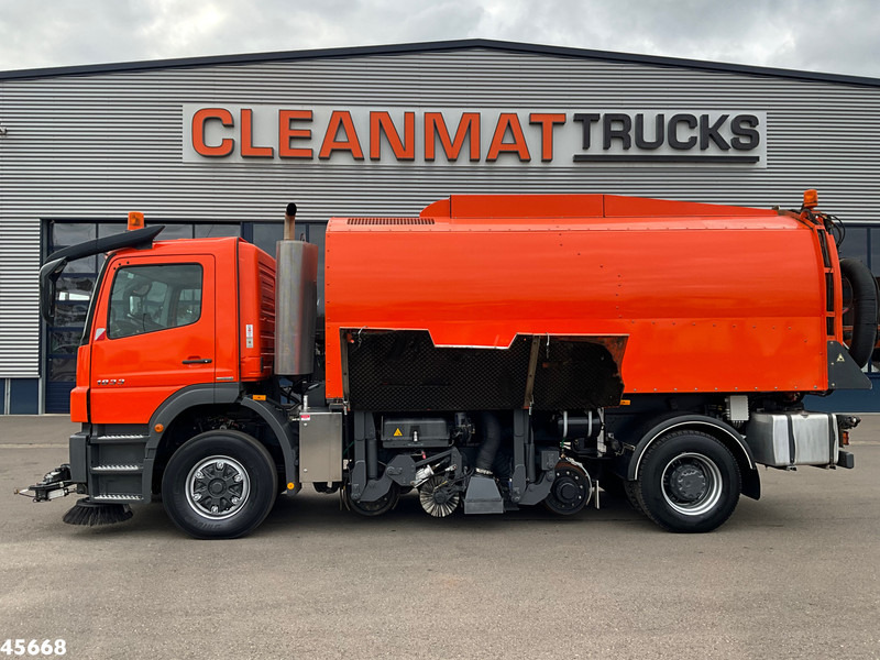 Mercedes-Benz Axor 1833 4x4 Schörling SORF Schienenreinigungs/Railway sweeper Just 38.680 Km! - Підмітально-прибиральна машина: фото 3 Mercedes-Benz Axor 1833 4x4 Schörling SORF Schienenreinigungs/Railway sweeper Just 38.680 Km! - Підмітально-прибиральна машина: фото 3