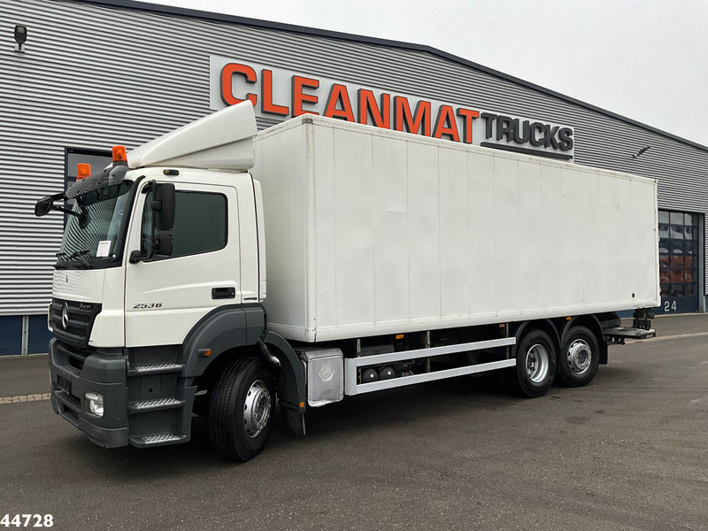 Mercedes-Benz Axor 2636 6x2 Dhollandia laadklep Just 265.901 km! - Вантажівка з закритим кузовом: фото 2 Mercedes-Benz Axor 2636 6x2 Dhollandia laadklep Just 265.901 km! - Вантажівка з закритим кузовом: фото 2