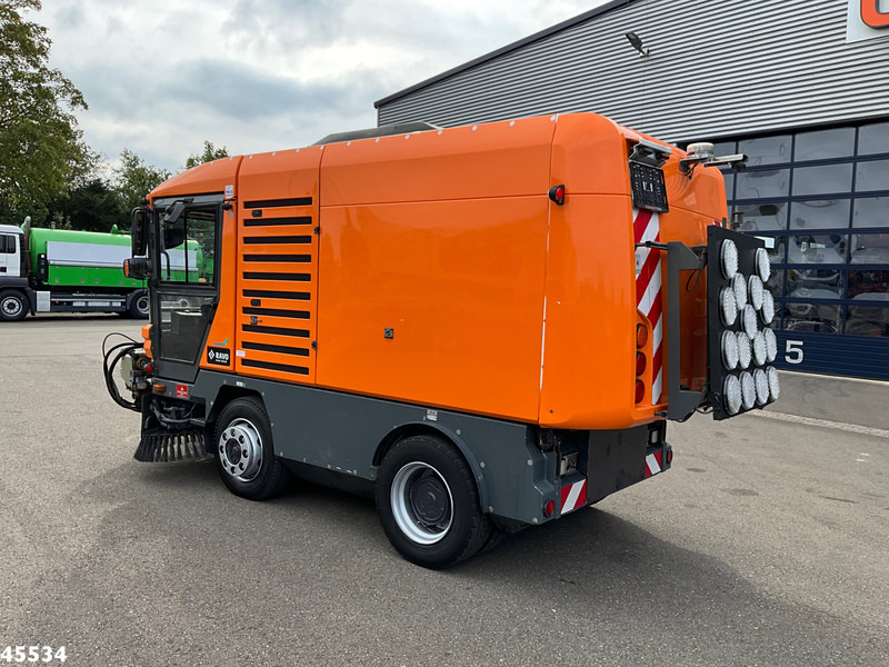 Ravo 5-Serie 580 with 3-rd brush - Підмітально-прибиральна машина: фото 4 Ravo 5-Serie 580 with 3-rd brush - Підмітально-прибиральна машина: фото 4