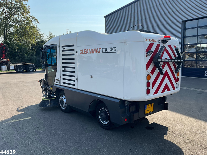 Підмітально-прибиральна машина Ravo 540 CD Euro 6 with 3-rd brush: фото 6 Підмітально-прибиральна машина Ravo 540 CD Euro 6 with 3-rd brush: фото 6